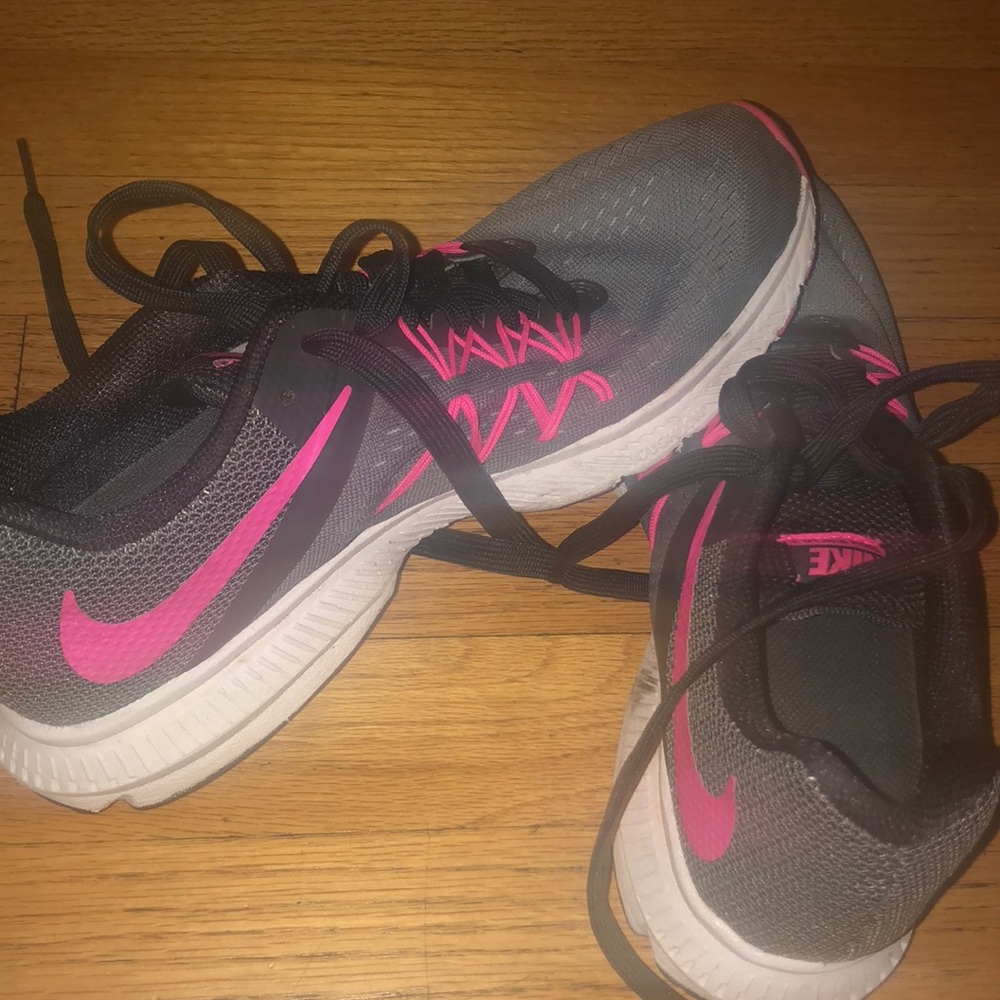 nike shoes!!